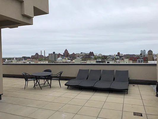 Rented by Jacquelyn 327 LLC | media 9