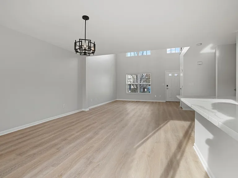 6447 Walnut Fork Dr — Photo 14