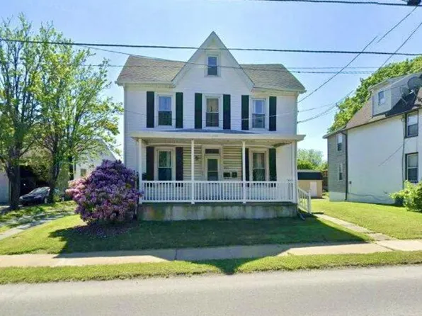 261 S 3rd St, Oxford, PA 19363
