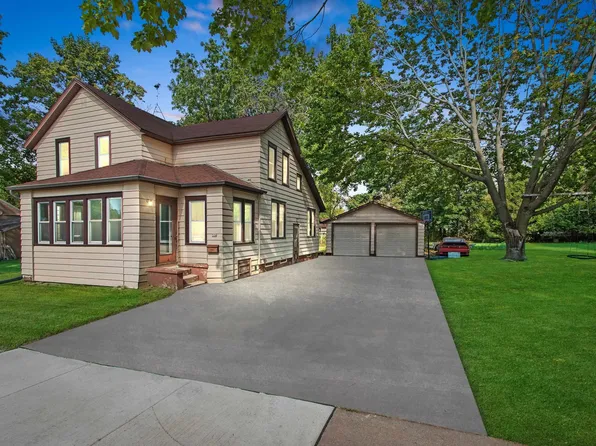326 S Franklin St, Oconto Falls, WI 54154