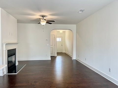 3rd image of 123 Auburn Run Ln