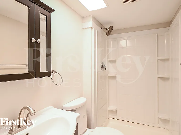 3710 Woodman Dr — Photo 12