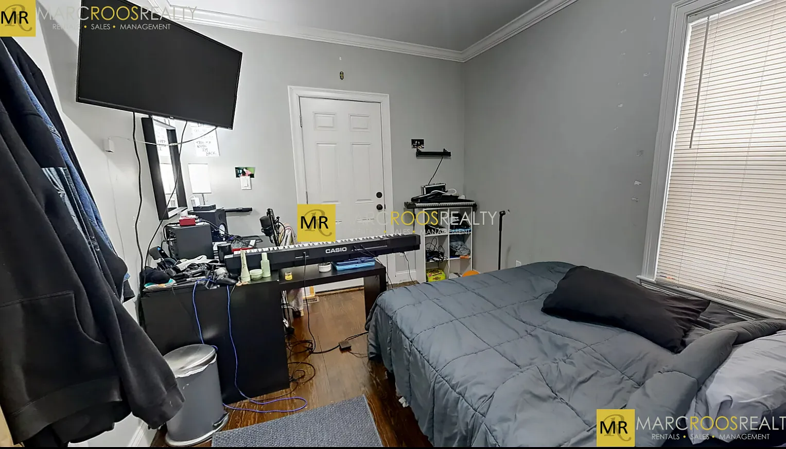 3 bed, 1.5 bath, 9999 sqft, $3,500 — Photo 3