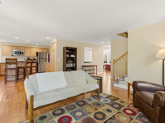 5th image of 14204 NW 23rd Ct