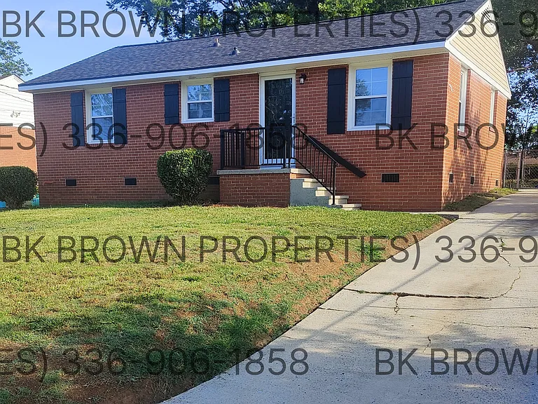 2115 Friends Ave — Photo 1