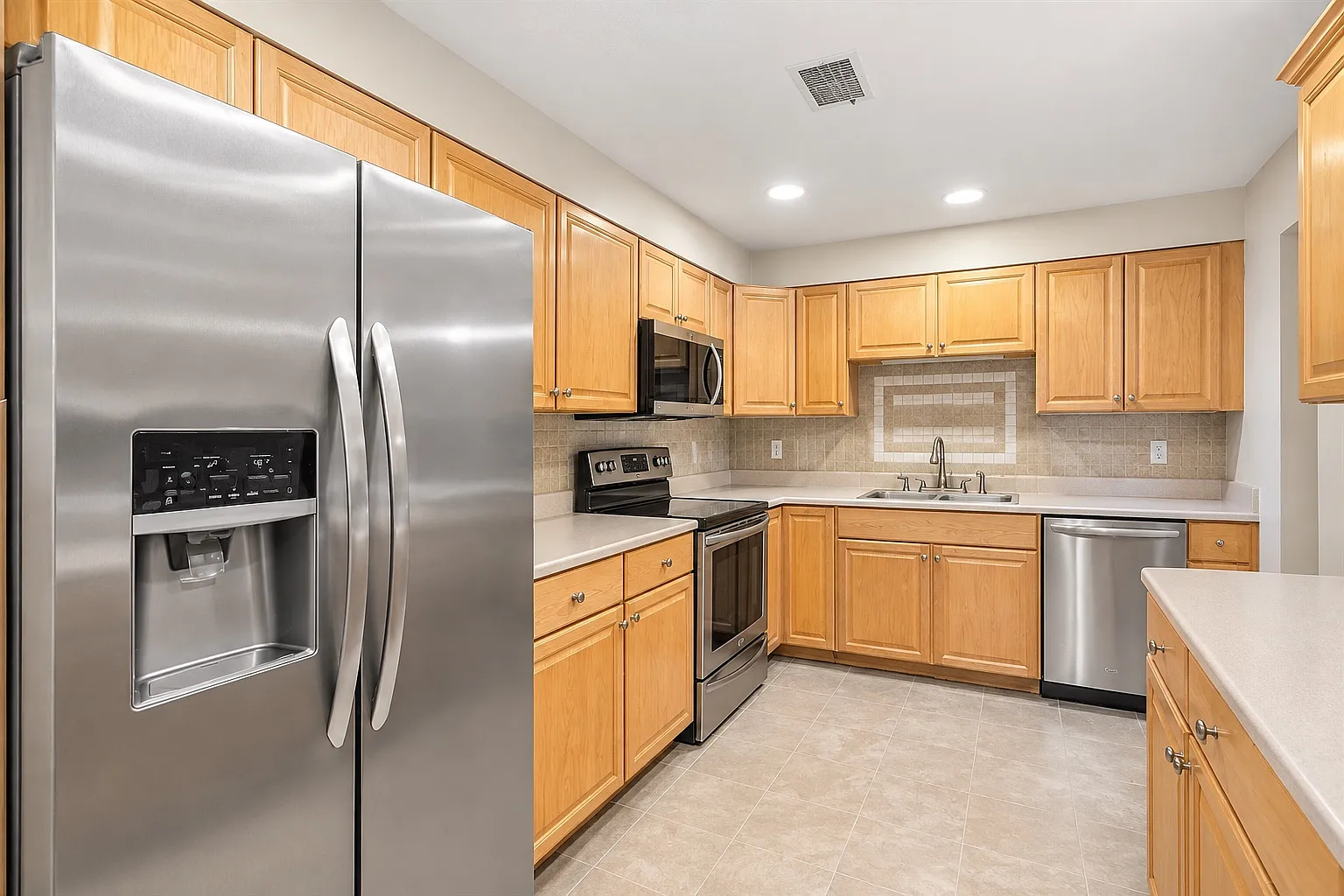 2 bed, 1222 sqft, $3,000 — Photo 3