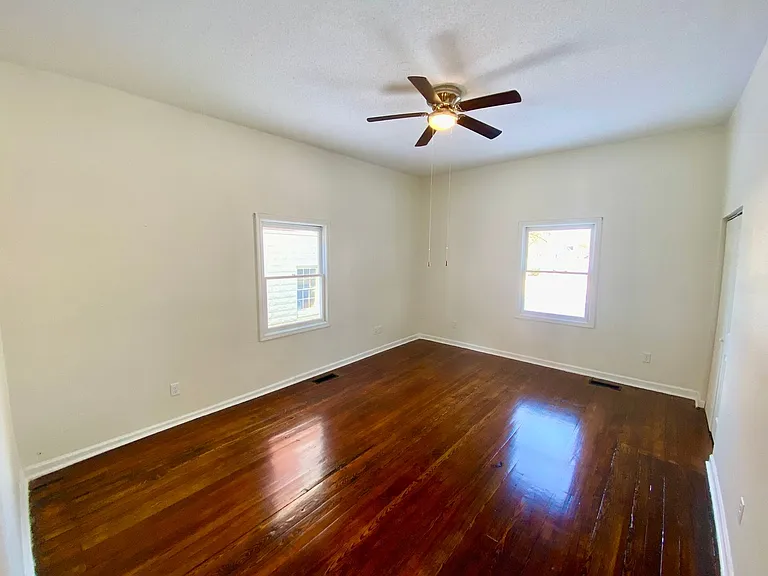 1643 Monroe St — Photo 7