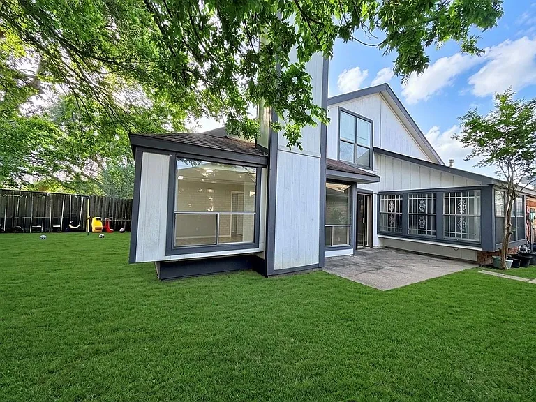 13535 Gaby Virbo Dr — Photo 31