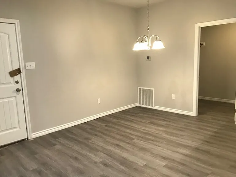6047 Jennings St — Photo 7