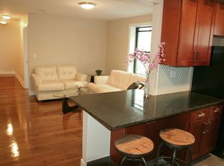 20-24 31st St #3C, Astoria, NY 11105