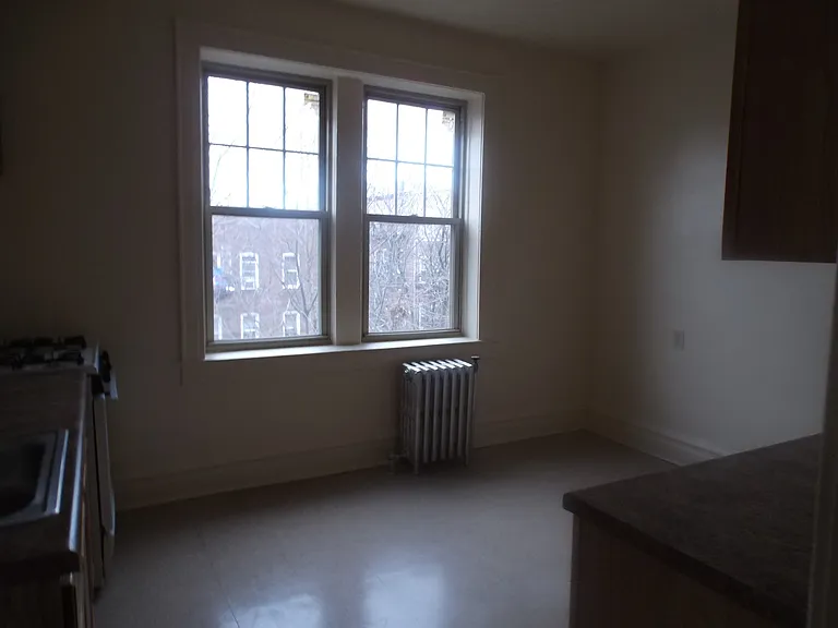 15-38th Street — Photo 5