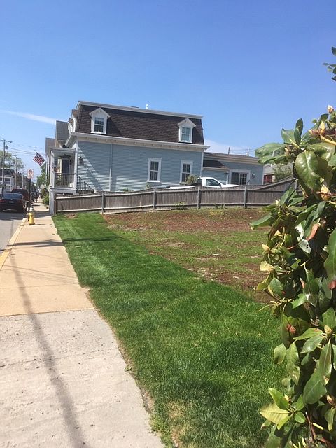 2nd image of 398 Spring St