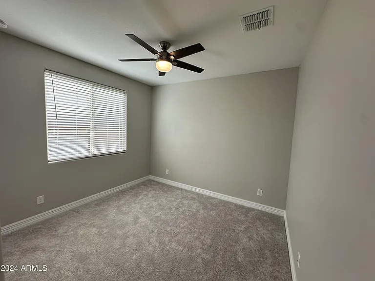8826 W Medlock Dr — Photo 16