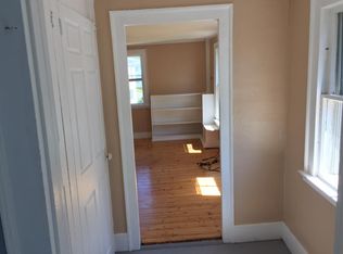 5 Spring St APT 3, Hallowell, ME 04347
