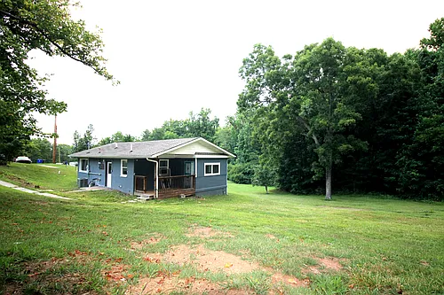 111 Bennett Ln Photo 1
