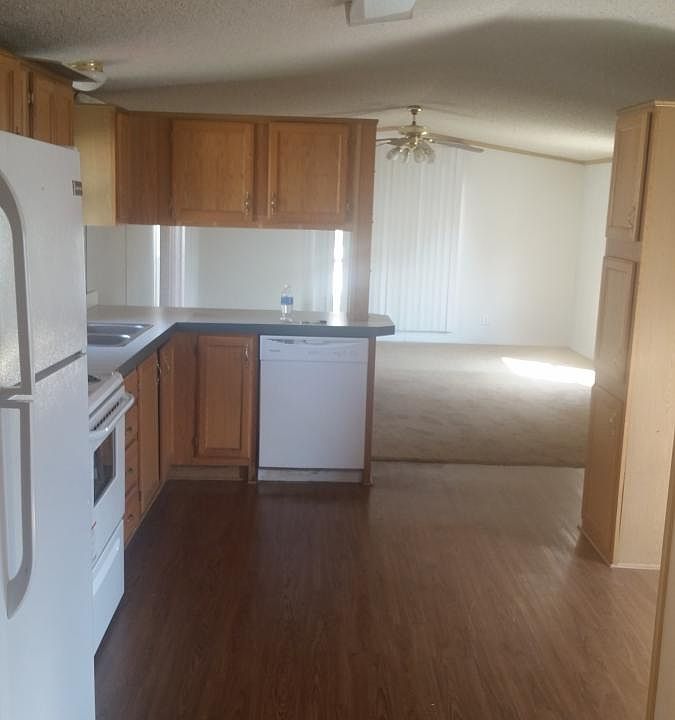 1st image of 1516 Crescentlane Dr