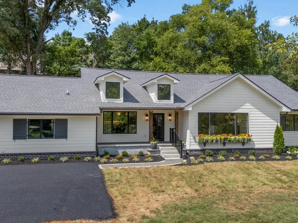 749 Cherokee Blvd, Knoxville, TN 37919