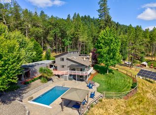 311 Clover Leaf St, Roseburg, OR 97471