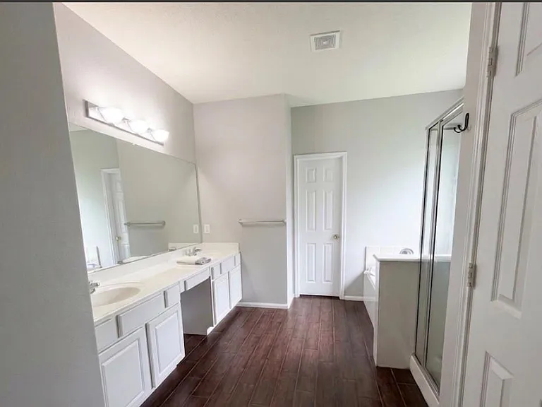 9908 Climbing Tree St — Photo 11