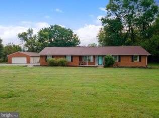 1414 Kitchens Orchard Rd, Falling Waters, WV 25419