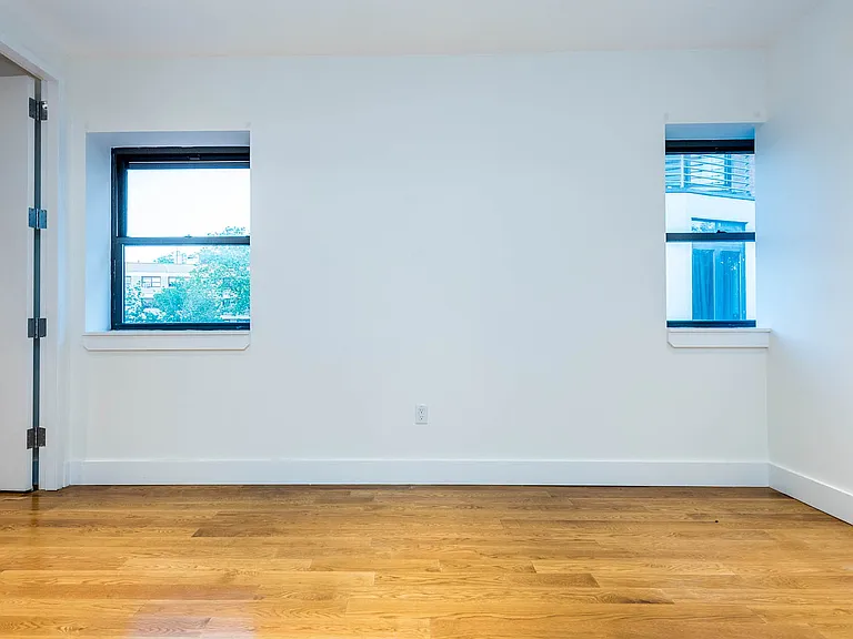 69 Ten Eyck St #2C — Photo 5