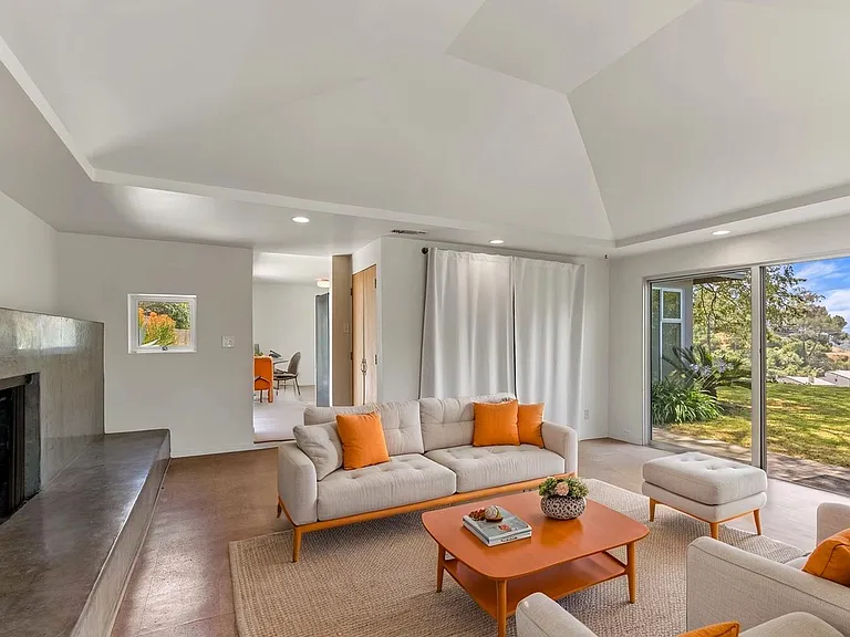 4608 Nob Hill Dr #1 — Photo 9