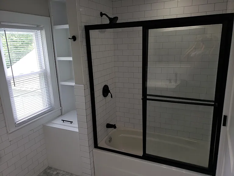 1422 Kent St — Photo 9
