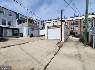 Garage On S Conkling, Baltimore, MD