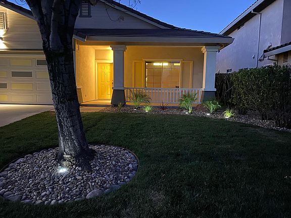 Beautiful curb appeal.