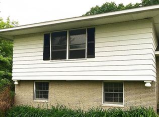 81 Honey Brim Rd, Vernon, VT 05354