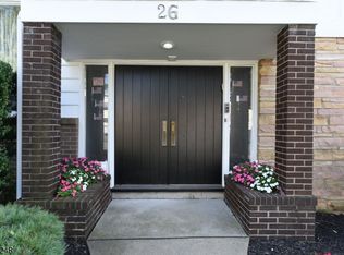 2G Buckingham Rd, West Orange, NJ 07052