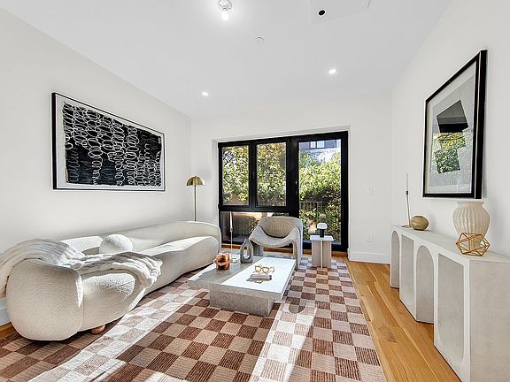 4th image of 1226 Decatur St #4A