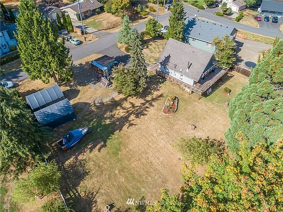 3rd image of 2611 Wood Drive SW