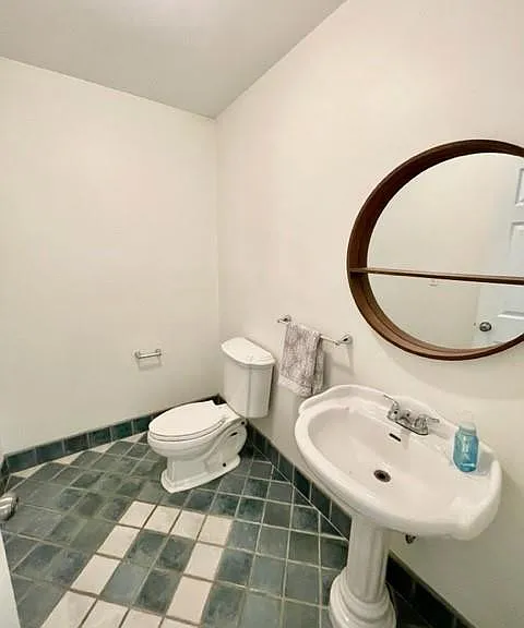 6555 Abbey Rd — Photo 13