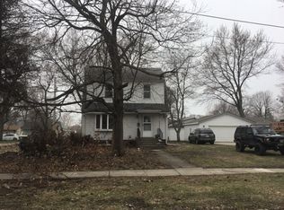 207 N F St, Indianola, IA 50125