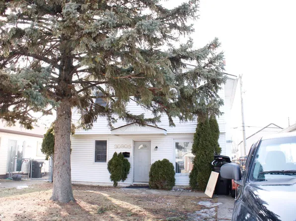 30905 Normal St, Roseville, MI 48066