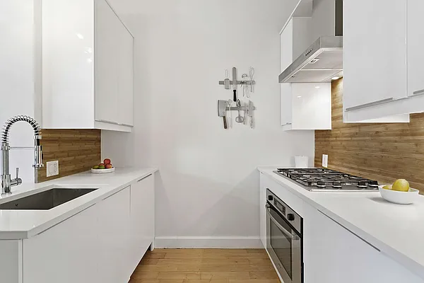 Sold by Compass | media 5