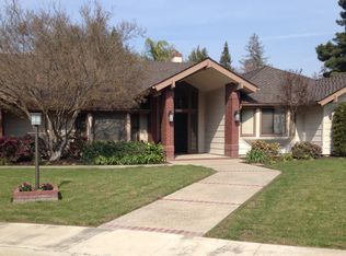 4030 W Woodside Ct, Visalia, CA 93291