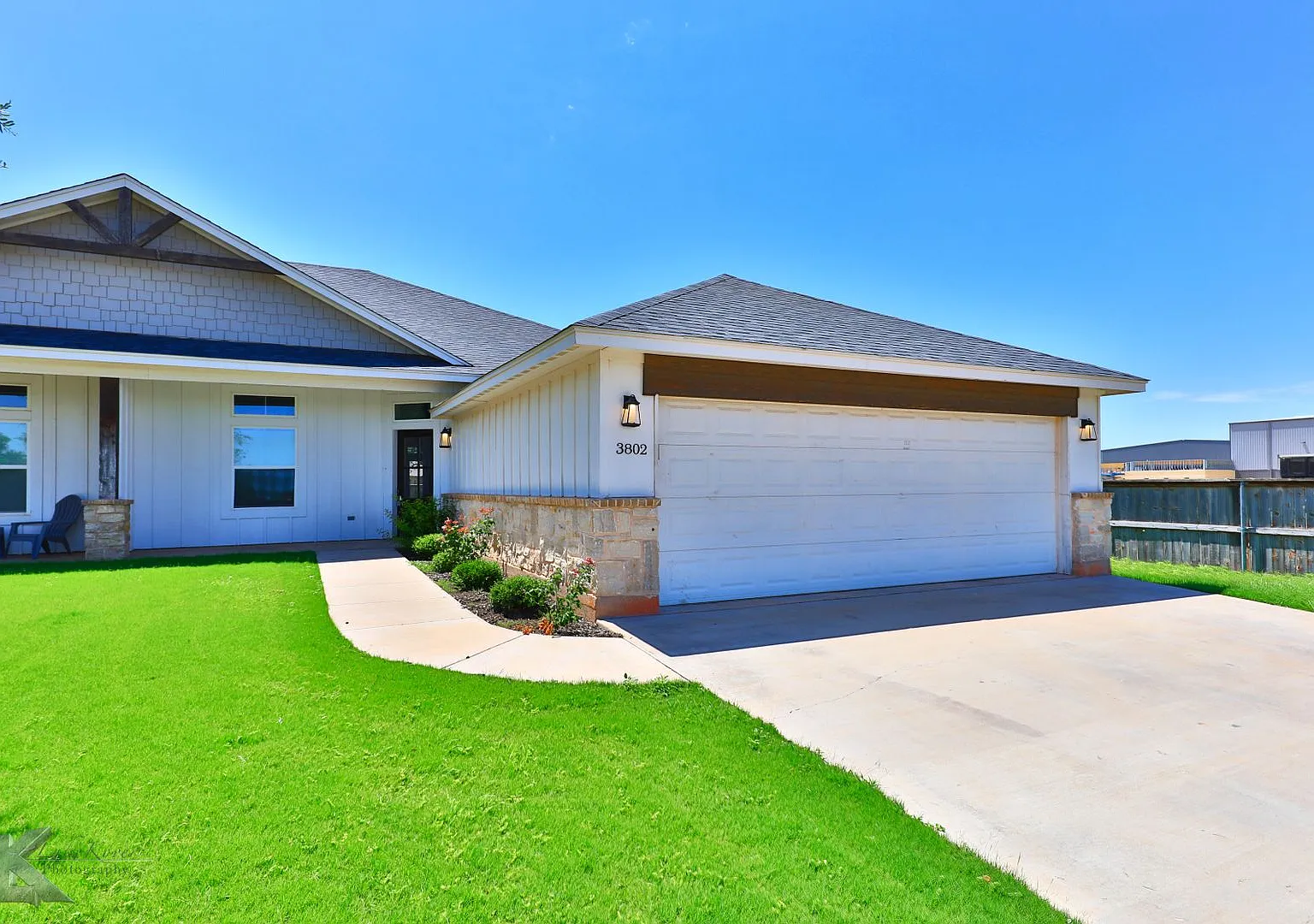 3/2/2 Duplex! Newly Updated! — Photo 1