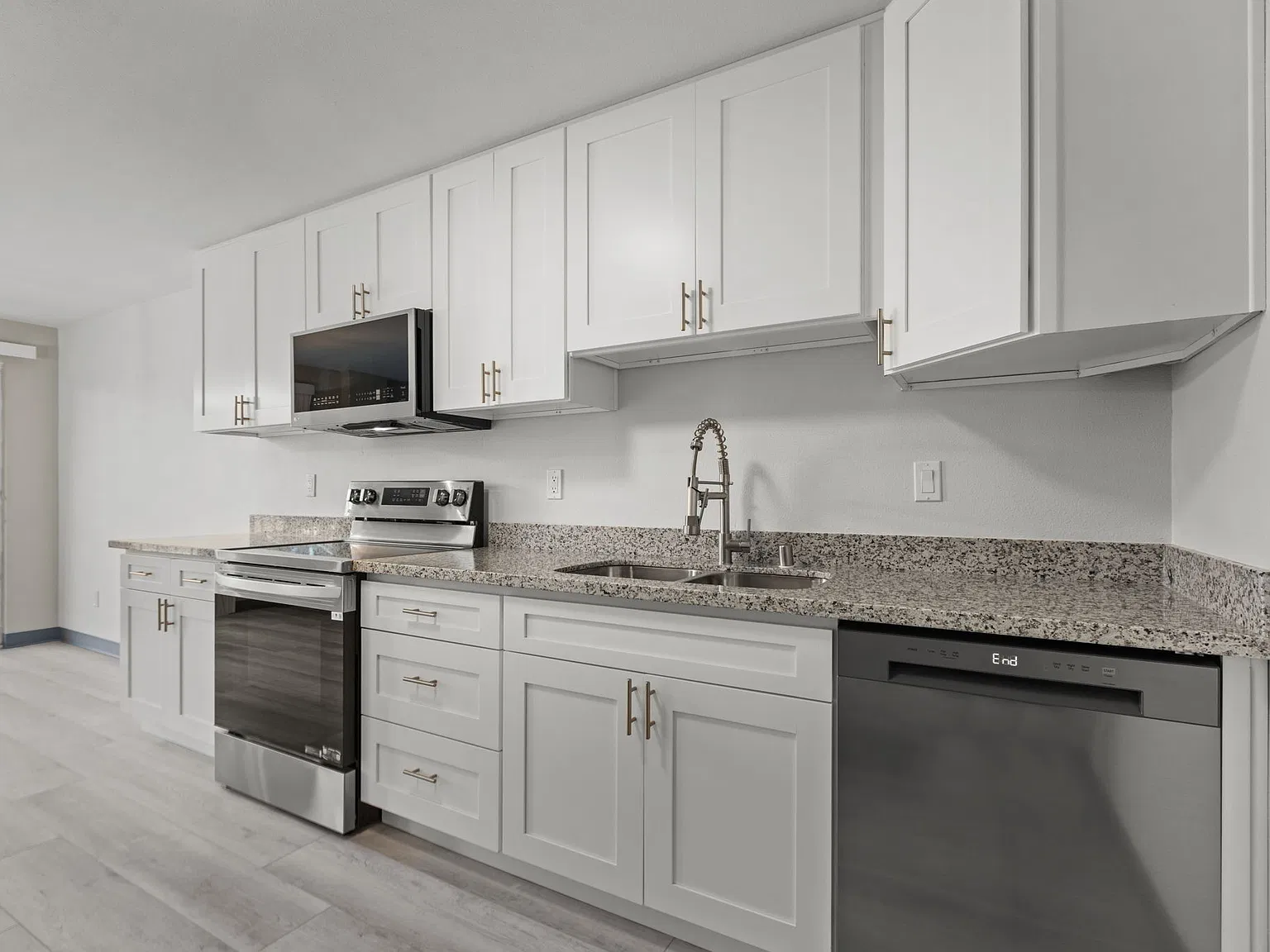 3 bed, 1700 sqft, $2,750 — Photo 1