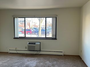 318 Church St, Neenah - 102, Neenah, WI 54956