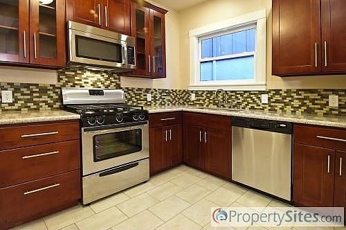 3rd image of 2325 D St
