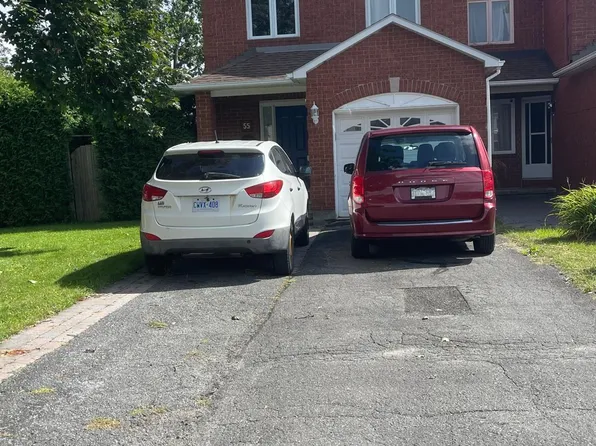 55 Whitegate Cres, Ottawa, ON K2J 4B7