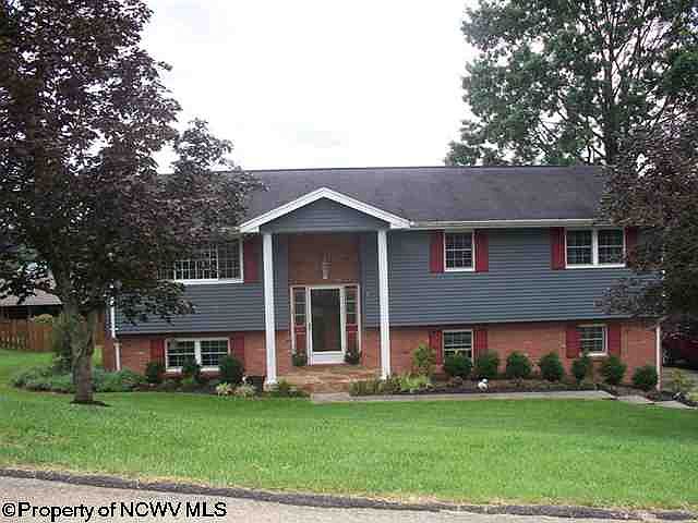 1st image of 205 Archwood Ave