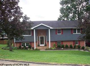 205 Archwood Ave, Bridgeport, WV 26330