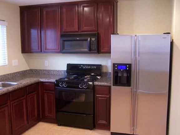 5th image of 9543 Spruce Pine Ct #0