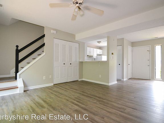 3rd image of 1418 Tenbury Dr