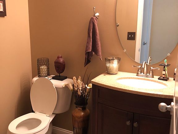 4th image of 17508 Christina Dr