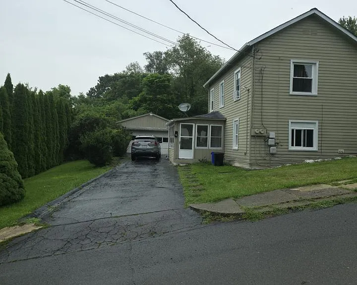 120 Union St #2 — Photo 1