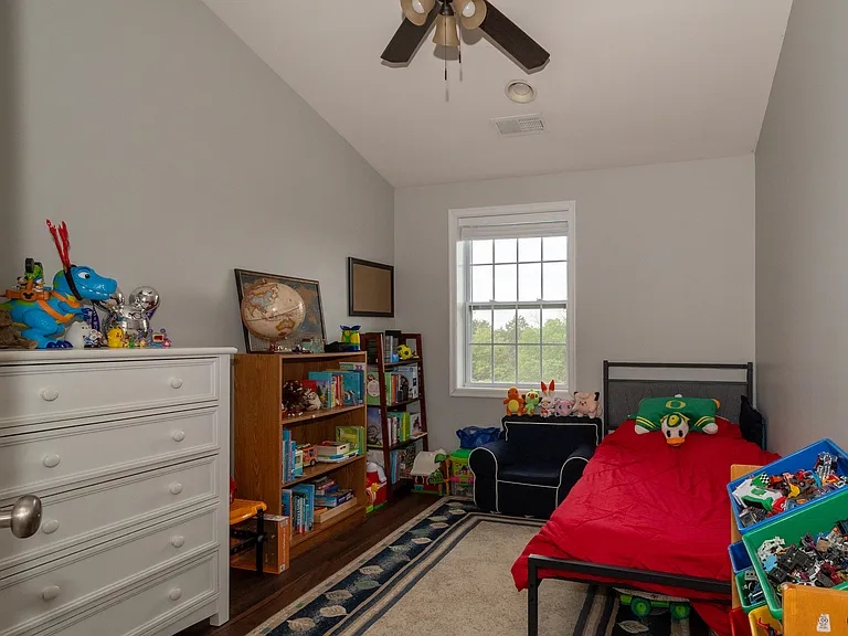 23348 Madison Heights Ter — Photo 19
